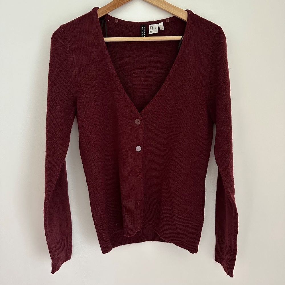 HM red cardigan